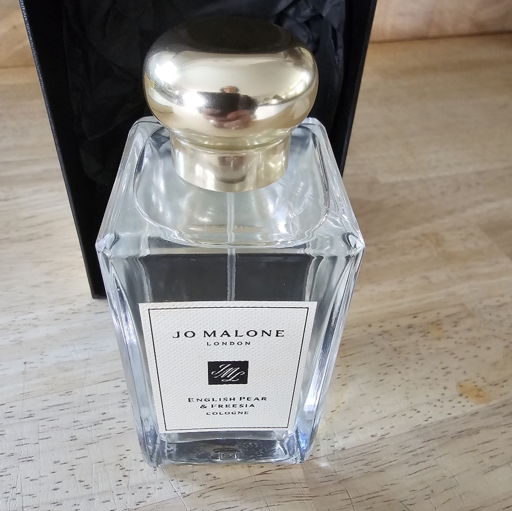 Jo Malone English Pear & Freesia 3.4oz/100ml w/box - Picture 5 of 6